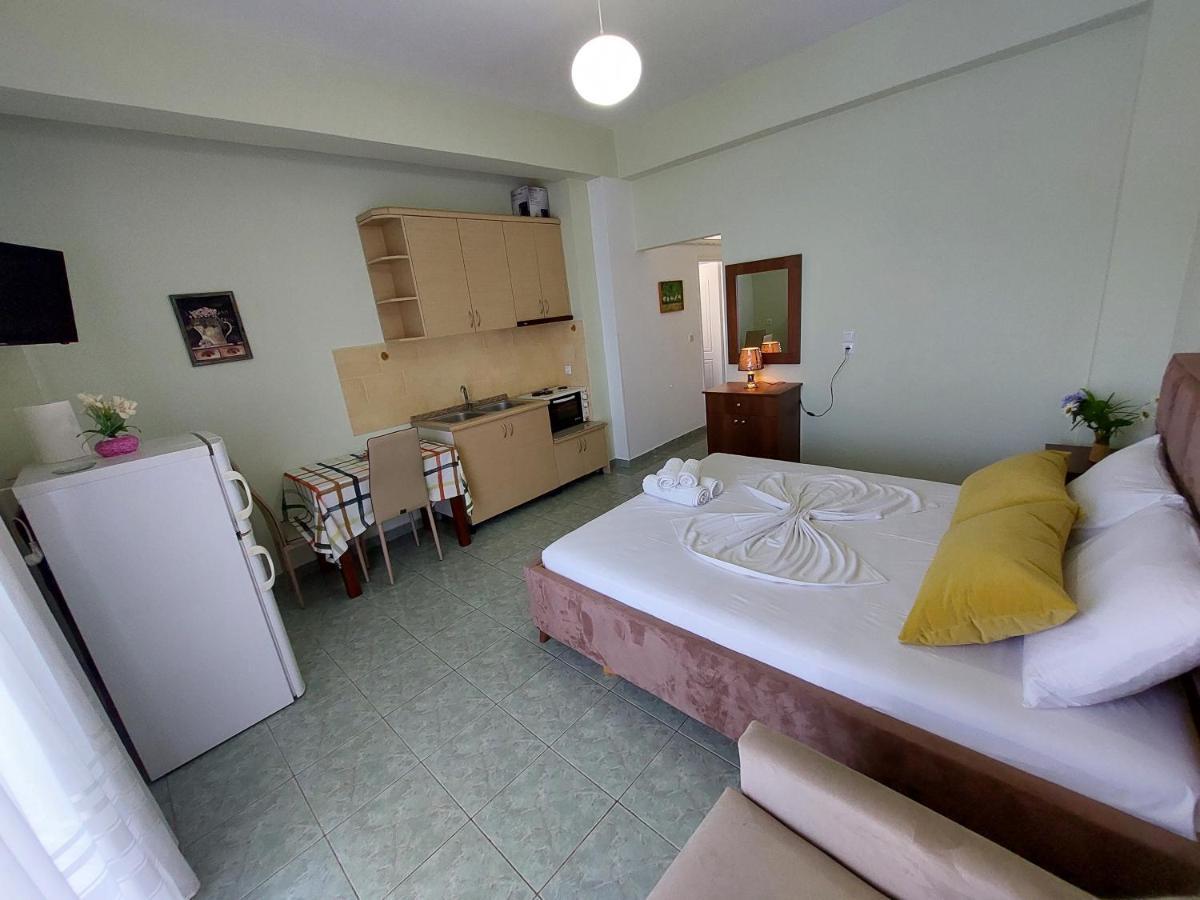 The Sun House Sarandë Exterior foto